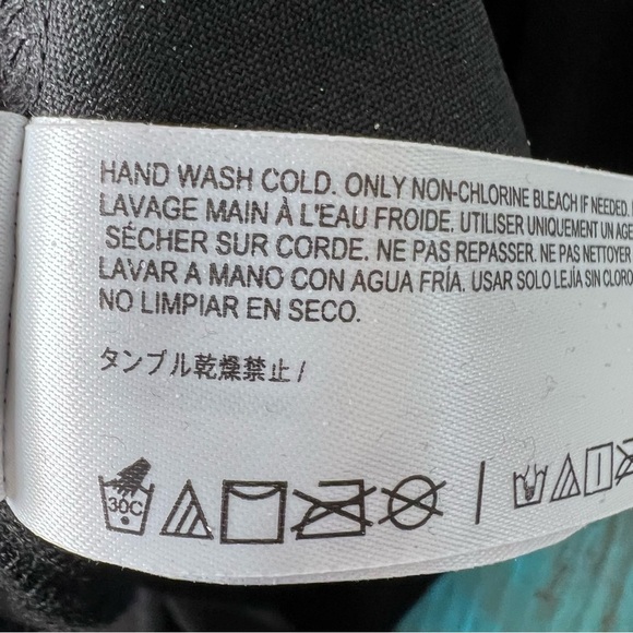 Disney Store Mickey Mouse Jeweled Lightweight Black Crew Neck Sweater Size XL - Picture 10 of 12